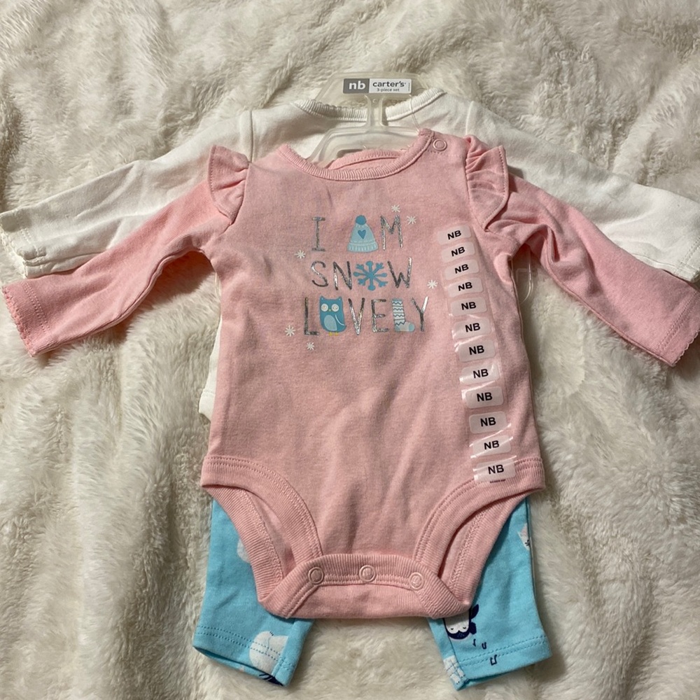 Carters newborn girls set